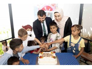 Mersin’de onkoloji tedavisi gören çocuklar için 23 Nisan etkinliği düzenlendi