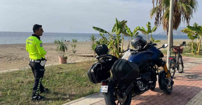 Yürüyüş yolunda bisiklet ve motosiklet kullananlara taviz yok