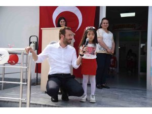 Başkan Kadir Aydar, 23 Nisan’ı çocuklarla beraber geçirdi