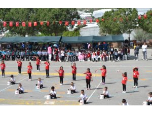 23 Nisan Bozyazı’da coşkuyla kutlandı