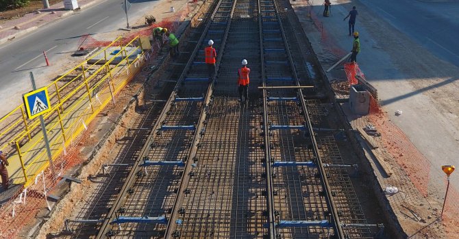 Raylı Sistem  hızla ilerliyor