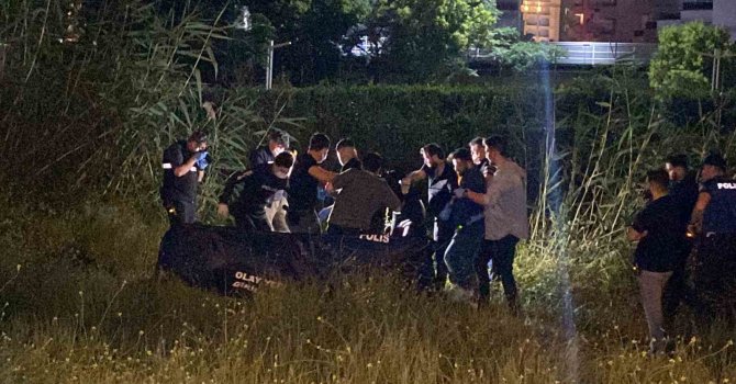 Kayıp inşaat işçisi gencin cansız bedeni derede bulundu