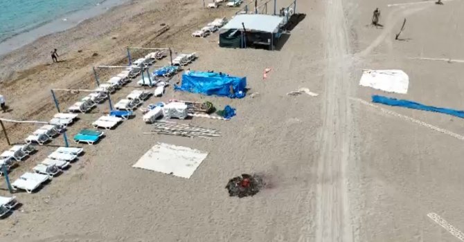 Sahilde yakılan çöpler jandarma ve itfaiyeyi alarma geçirdi