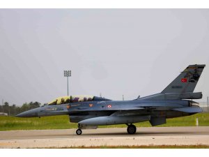 F-16’lar, pilotların kumandasında vatanı koruyor