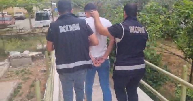 FETÖ/PDY üyeliğinden hapis cezası  ile aranan ihraç eski polis memuru yakalandı