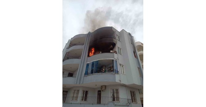 Mersin’de ev yangını: 1 yaralı