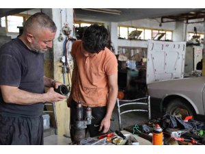 İşçiler bayrama tamirhanede girdi