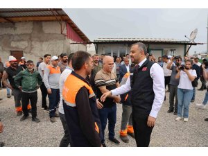 Başkan Toptaş, belediye çalışanlarını ziyaret etti