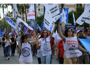 Mersin’de 1 Mayıs coşkuyla kutlandı