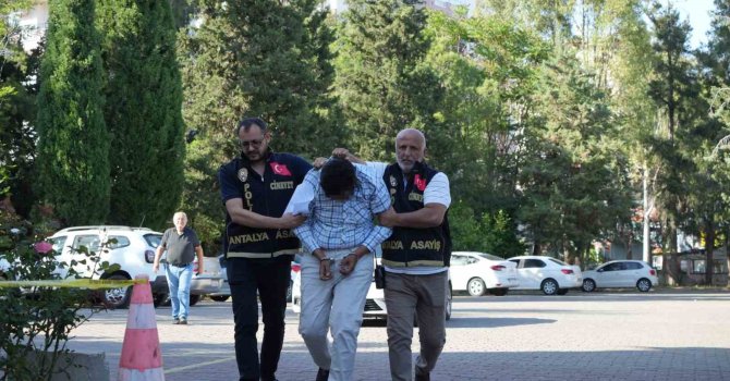 Evinde ölü bulunan Pakistanlı kadının oğlu tutuklandı