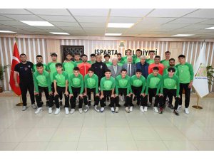 Başkan Başdeğirmen: “Altyapıdan gelen gençlerimizin istek ve hırsları bizi daha ileri götürecektir”