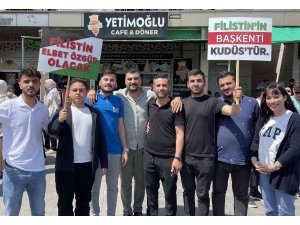 Adana’da üniversite öğrencileri Filistin için yürüdü