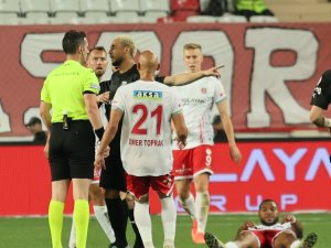 Trendyol Süper Lig: Antalyaspor: 1 - Pendikspor: 2 (Maç sonucu)