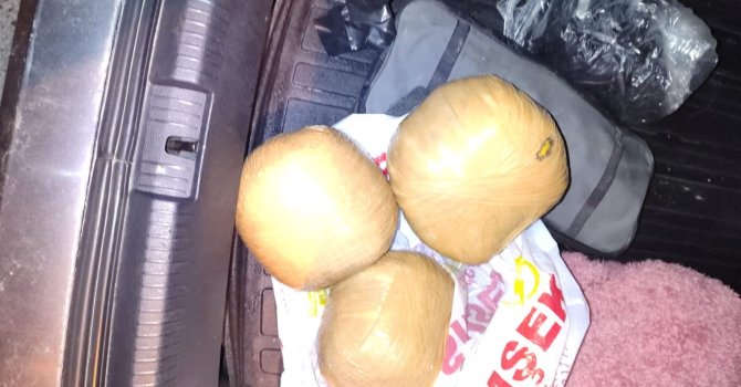 3 kilogram esrarla yakalanan şahıs tutuklandı