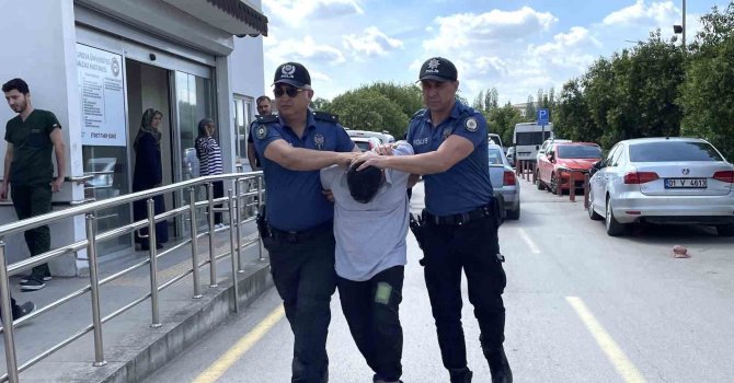 Kadın sürücüye dehşeti yaşatan uyuşturucu bağımlısı tutuklandı