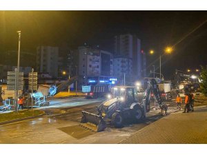 Mersin’de yol yapım, bakım ve onarım çalışmaları sürüyor