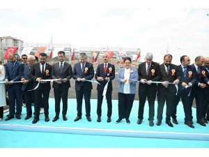 Bakan Uraloğlu: "Bin 714 kilometre olan otoyol ağımız 3 bin 726 kilometreye ulaştı"