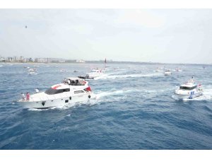 Antalya’da deniz korteji