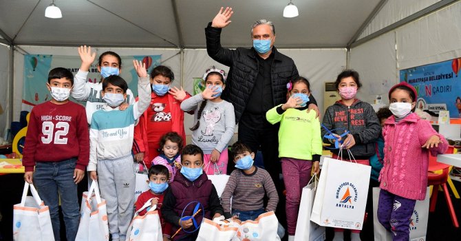 Başkan Uysal, deprem bölgesinde