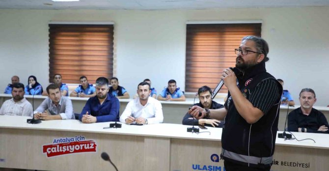 Toplu taşıma sürücülerine narkotik eğitimi