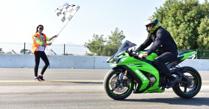 Akdeniz’in ilk  drag pisti açıldı