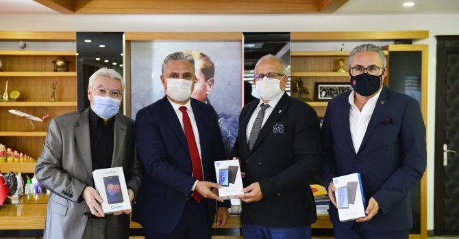 İmece Tablet Kampanyasına destek sürüyor