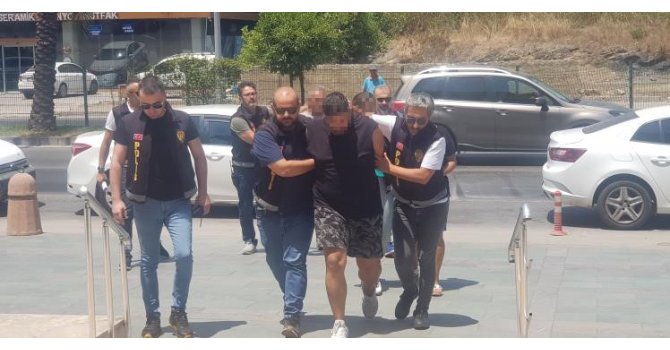Antalya’da bıçaklı kavganın şüphelileri adliyeye sevk edildi