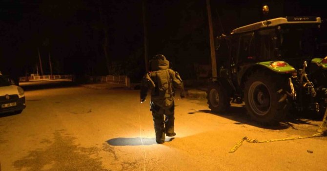 Burdur’da yol kenarına bırakılan şüpheli çanta ekipler tarafından fünye ile patlatıldı