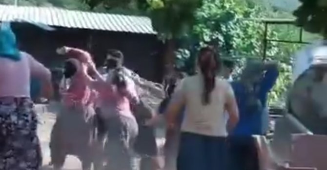 Miras meselesi yüzünden anne ve kızları öldüresiye darp edildi