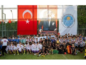 Mersin’de ’U-11/U-12 Futbol Şenliği Ligi’ ödül töreni ile son buldu