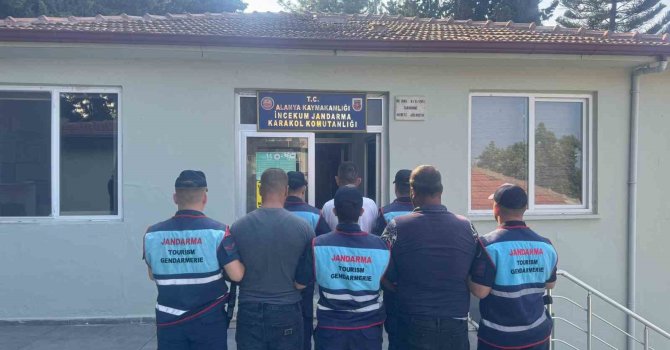 Antalya’da 18 farklı noktadan 56 akü çalan şüpheliler yakalandı