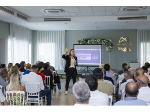 Muhtarlara ’Kadın-Erkek Eşitliği’ semineri verildi