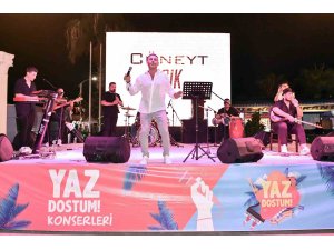 ’Yaz Dostum’ konserleri sürüyor