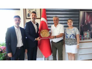 ADP Başkanı Özkırmızı: "Kemer Belediyesi’nin eğitim alanındaki başarılı çalışmalarını takdir diyorum"