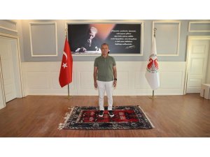 Antalya’da belediye başkanının makam koltuğu ve masası haczedildi