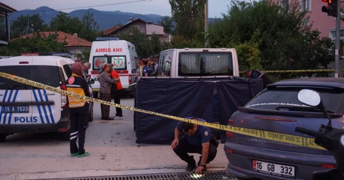 Burdur’da iş yeri önünde baba oğula silahlı saldırı: 1 ölü, 1 yaralı