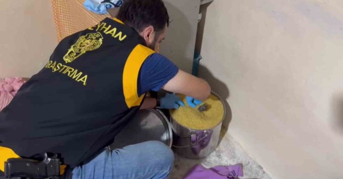 Şeytanın aklına gelmeyecek zula, bulgurun içinden silah çıktı