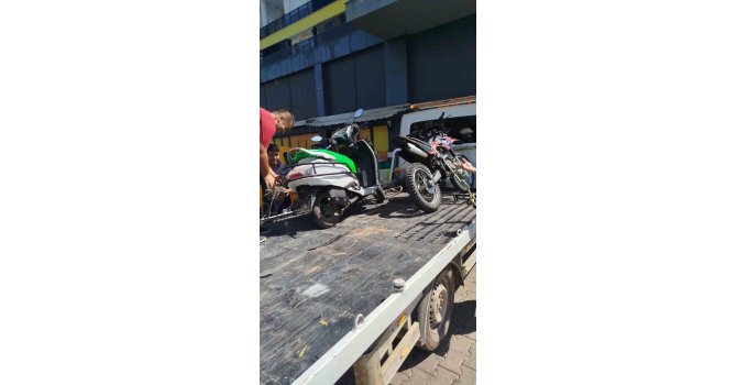 Ehliyetsiz, kasksız ve plakasız motosiklet sürücüsün 12 bin 690 TL para cezası uygulandı
