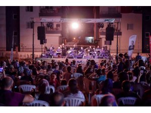 Tarsus’da ’Halk Müziği Topluluğu Konseri’ ilgi gördü