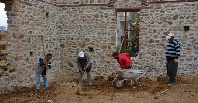 Alanya Gülevşen Camii’nin ana duvarları tamamlandı