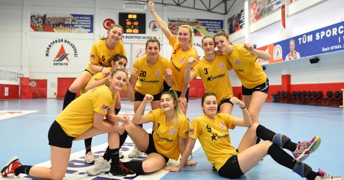 Hentbolda derbi heyecanı