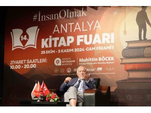 İlber Ortaylı’dan gençlere tavsiyeler: "Kendinizi yetiştirin, okuyun, dil öğrenin, gezin"