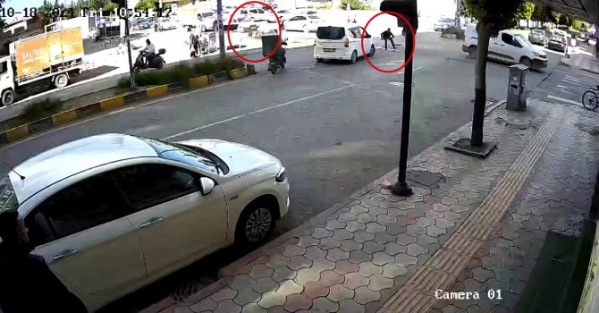 Akılalmaz olay: Trafikte tartıştığı 2 kişiyi aracıyla ezmeye çalıştı