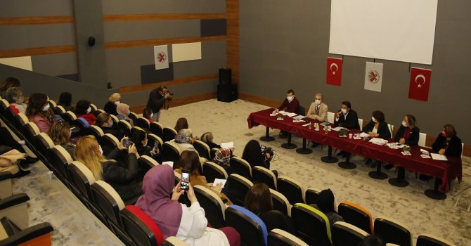 Kadınlar için çoban ateşini Başkan Genç yaktı