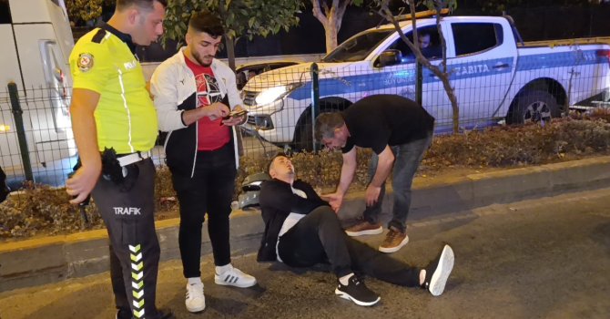 Aniden şerit değiştiren otomobile arkadan çarptı: 1 yaralı