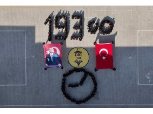 Öğrencilerden mest eden ’09.05’ ve ’1938’ koreografisi