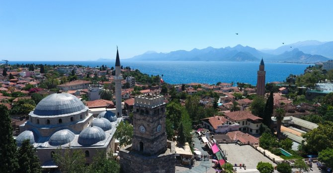 Muratpaşa, 38 ilden daha büyük