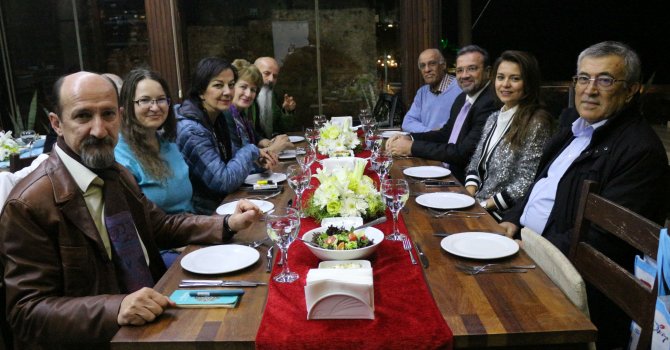 ATAV ressamları gala yemeğinde ağırladı