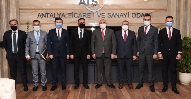 "Antalya ekonomisinin toparlanması için bankalara büyük iş düşüyor"
