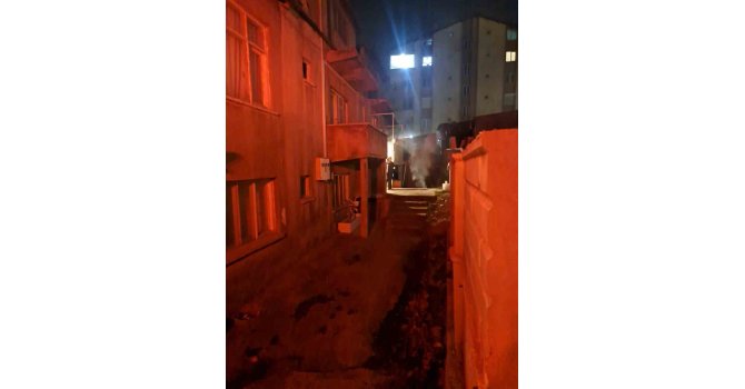 Baca tıkanınca ev dumanla kaplandı, itfaiye yangını kısa sürede söndürdü